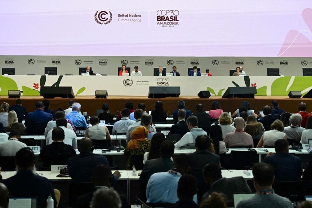 Diplomats Weigh Truce on Fossil Fuel Exit Plan at UN Climate Talks