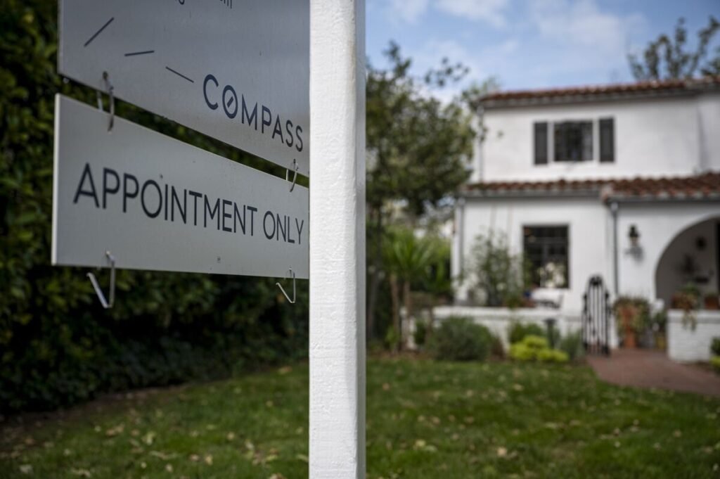 Compass-Zillow Feud Over Home Listings on Web Goes to Judge