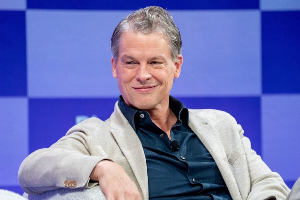 Netflix Has Avoided Doing Big Deals. So Why Does It Want Warner Bros.?