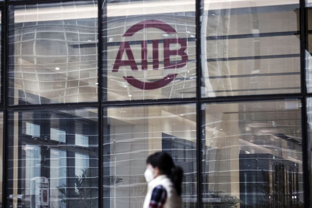 AIIB Considers Third Adaptation Bond After Raising A$1 Billion