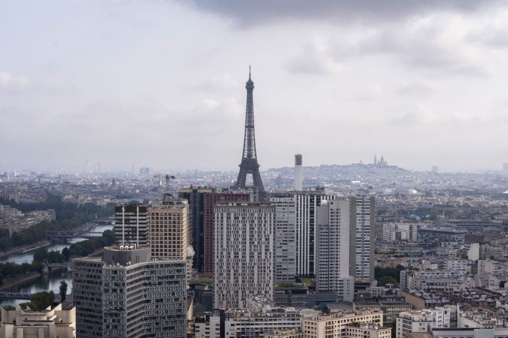 Accenture Discussing Paris HQ Move to Bergere Office Development