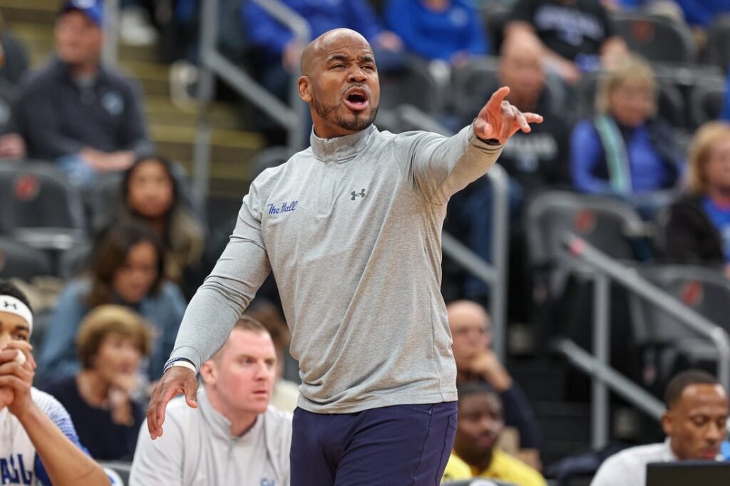 Unbeaten USC rides another close win into game vs. 6-0 Seton Hall