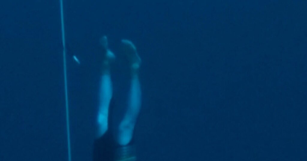 Ukrainian freediver sets new record with 282-foot dive