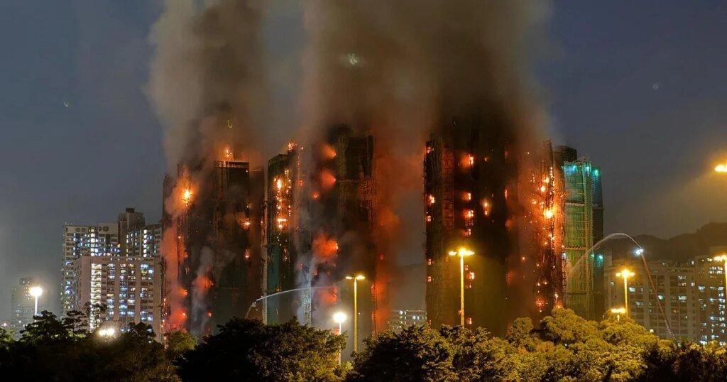 At least 4 dead in blaze in Hong Kong high-rise complex, others trapped