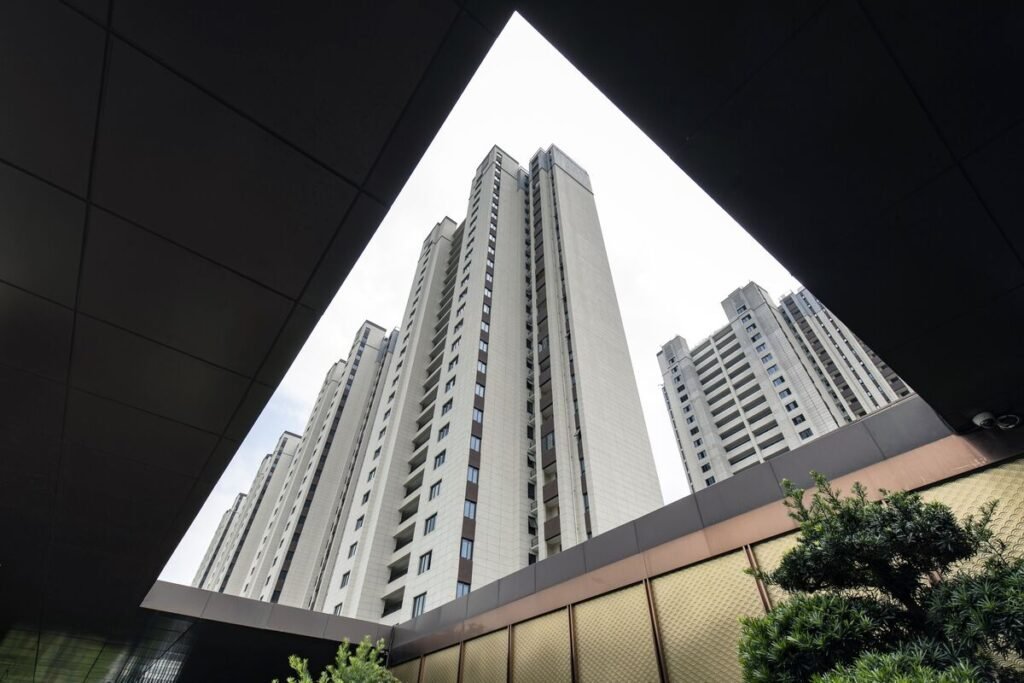 Country Garden Names New Co-Chairman to Beef Up Leadership