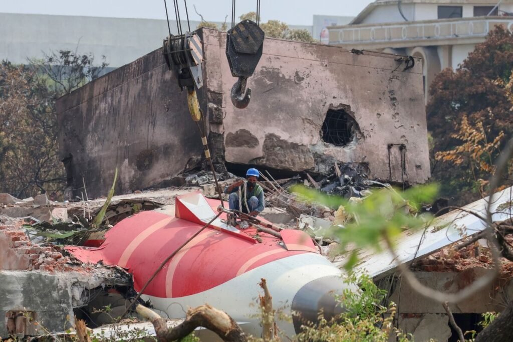 Indian, US Investigators to Meet in DC on Air India Crash Indian, US Investigators to Meet in DC on Air India Crash