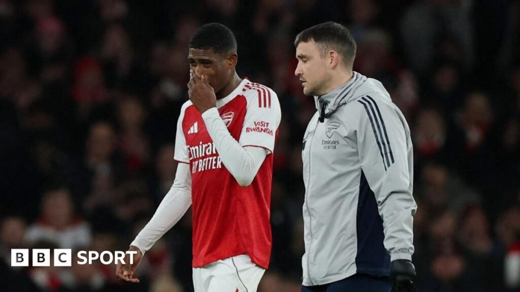 Arsenal's Mosquera could be out for at least six weeks Arsenal defender Cristhian Mosquera comes off with an injury against Brentford