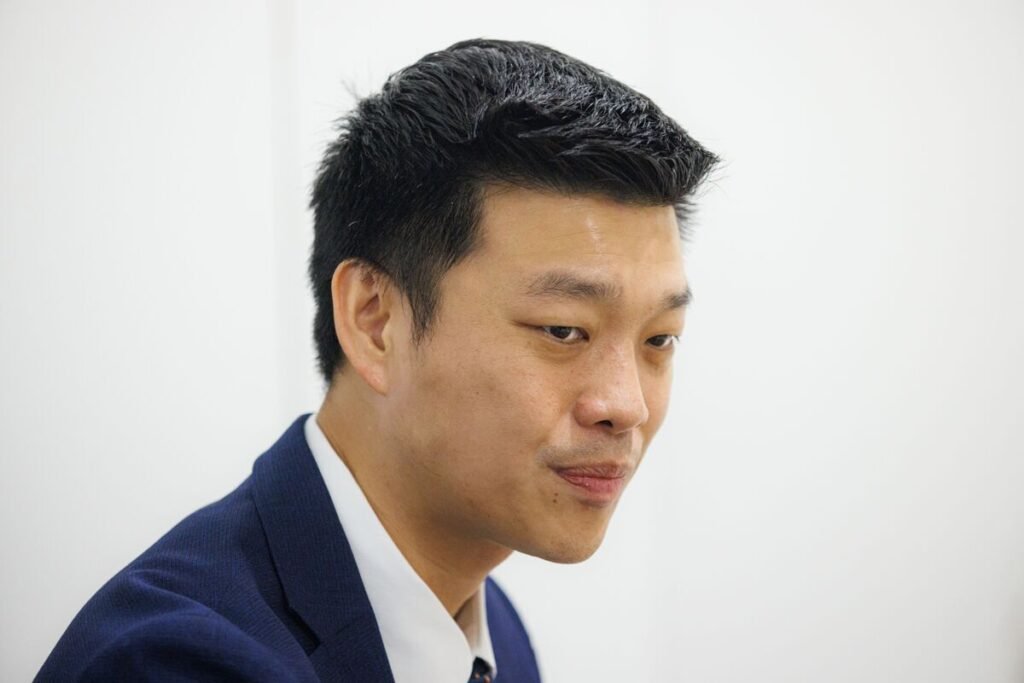 Thai Reformist Party Chief Holds His Lead in Latest Opinion Poll