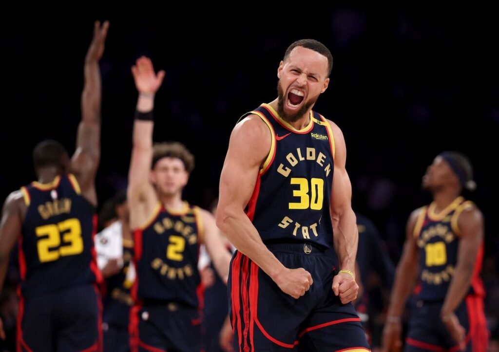 Golden State Warriors’ Parent Valued at $11 Billion in Stake Sale Golden State Warriors’ Parent Valued at $11 Billion in Stake Sale