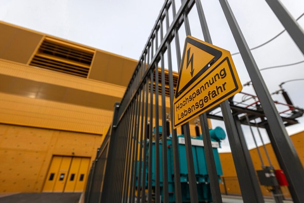 Asta Energy Said to Weigh Frankfurt IPO Kickoff This Week