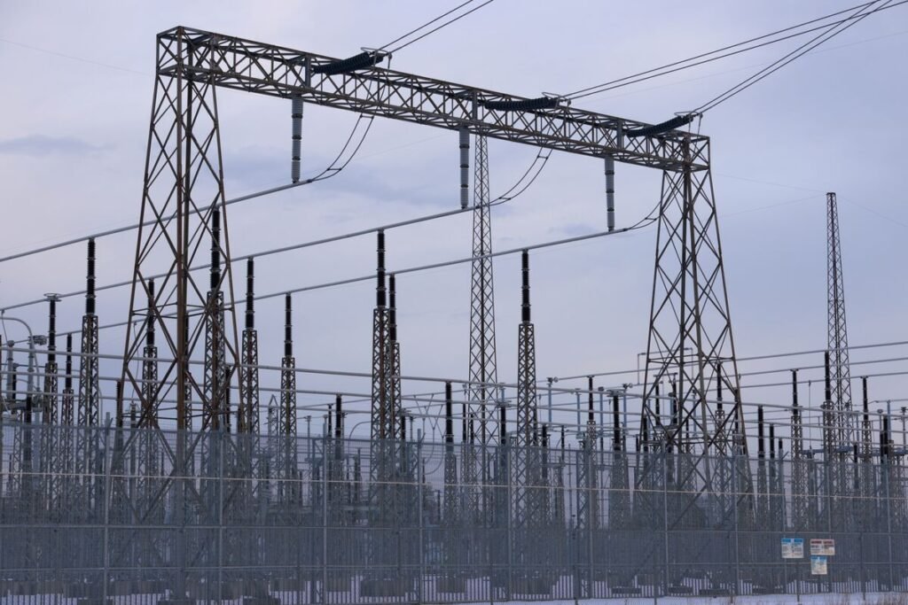 Largest US Power Grid Unveils Backup Plan for Reliability