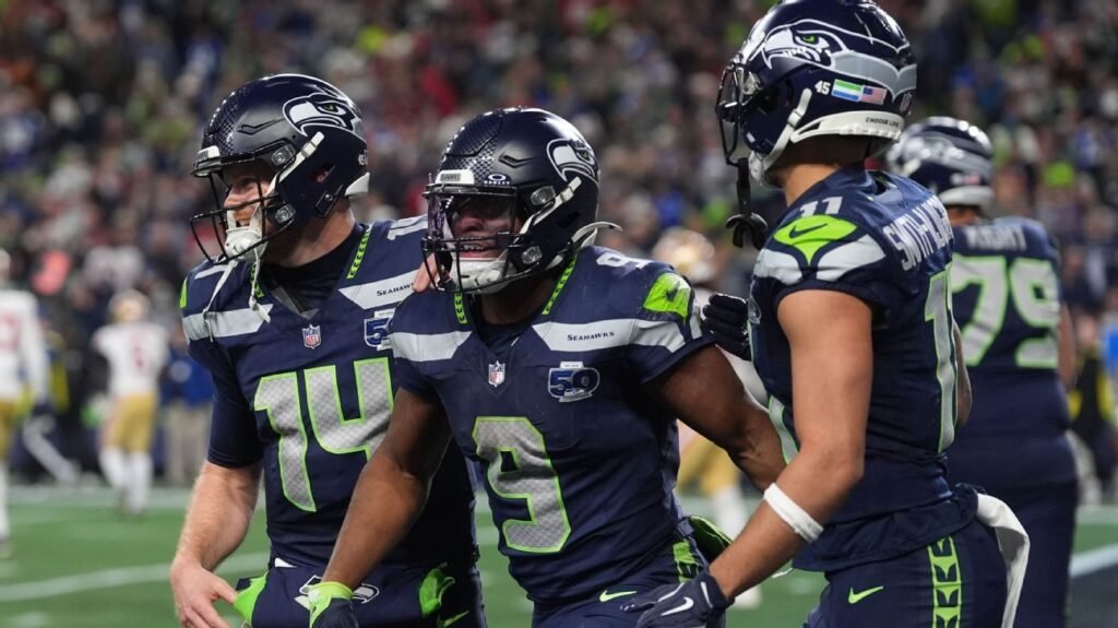 Seahawks showcase full arsenal, blow out 49ers