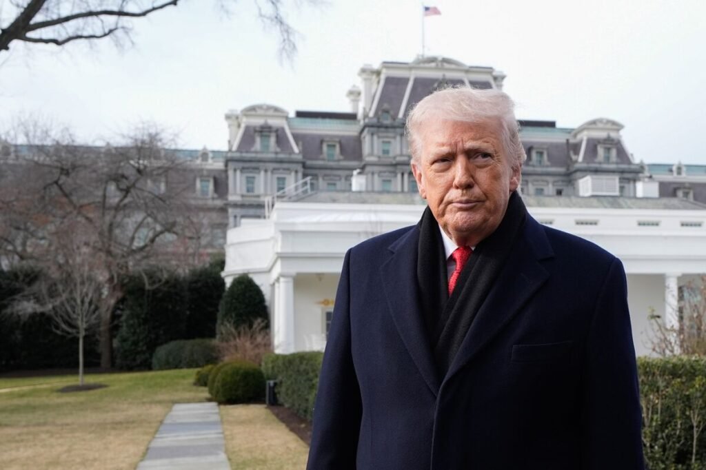 Trump Widens Tariff Threats as High Court Weighs Reining Him In