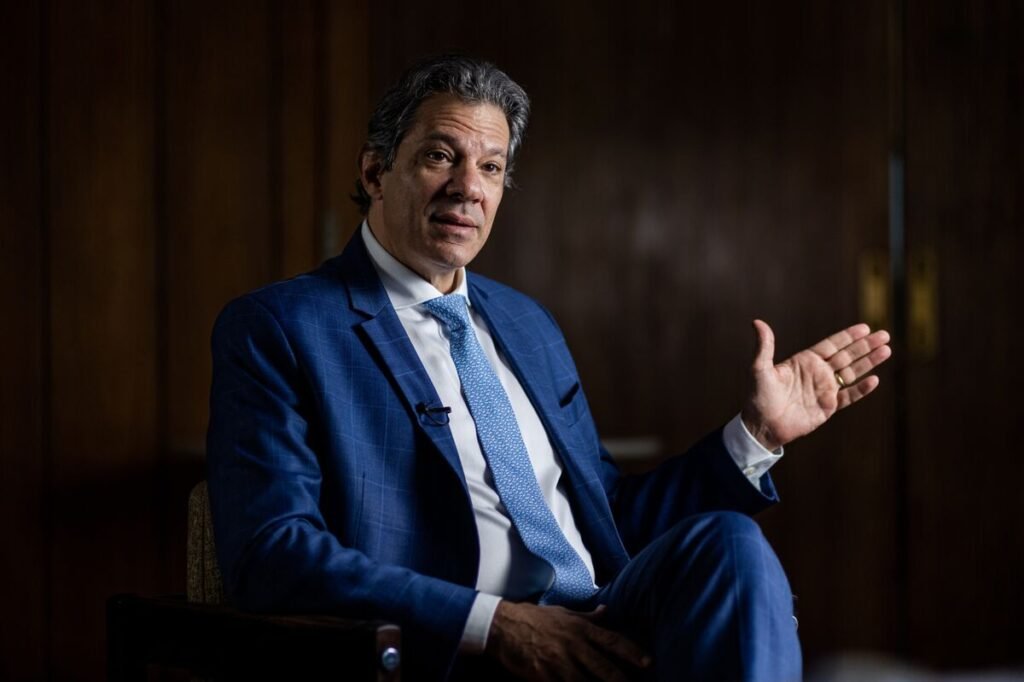 Brazil’s Finance Chief Backs Central Bank Oversight of Investment Funds 