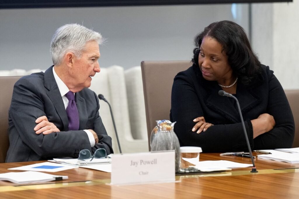 Fed’s Powell Plans to Attend Cook’s Supreme Court Hearing