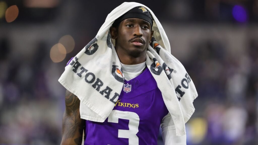 Trespassing charge vs. Vikings' Addison dropped