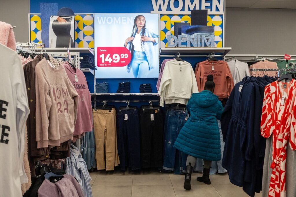 South Africa Set to Extend Rate Cuts Even as Inflation Inches Up