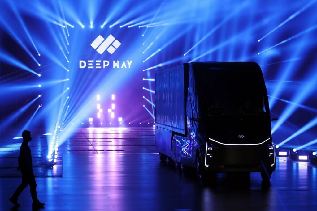 Chinese Trucking Tech Startup DeepWay Raises $172 Million Before Hong Kong IPO