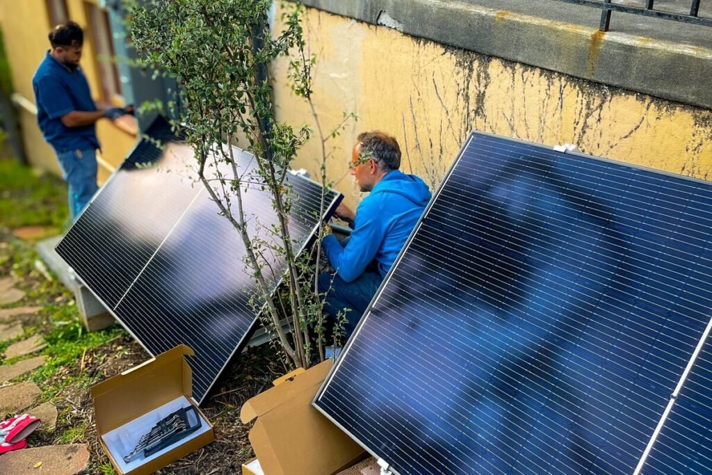 To Lower Electricity Costs, Consumers Quietly Install DIY Solar