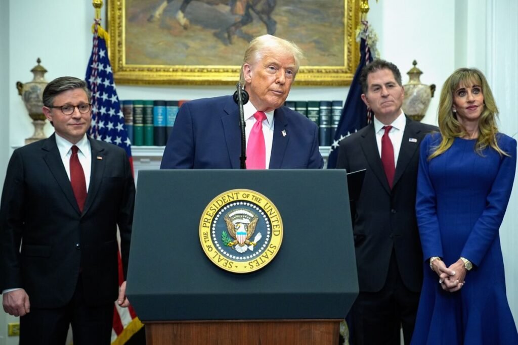 US Weighs Tapping Robinhood for ‘Trump Accounts’ for Children