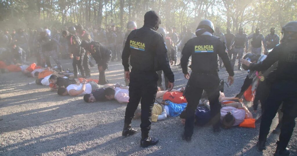 7 police officers killed in Guatemala after prison crackdown on gangs