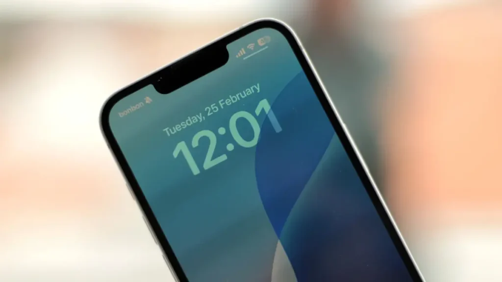 Apple surpasses Samsung to become the world's number one smartphone maker