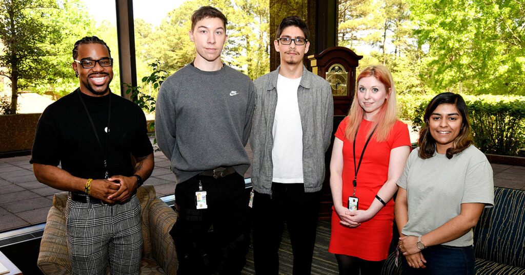 Postbac trainees showcase research in annual communication challenge