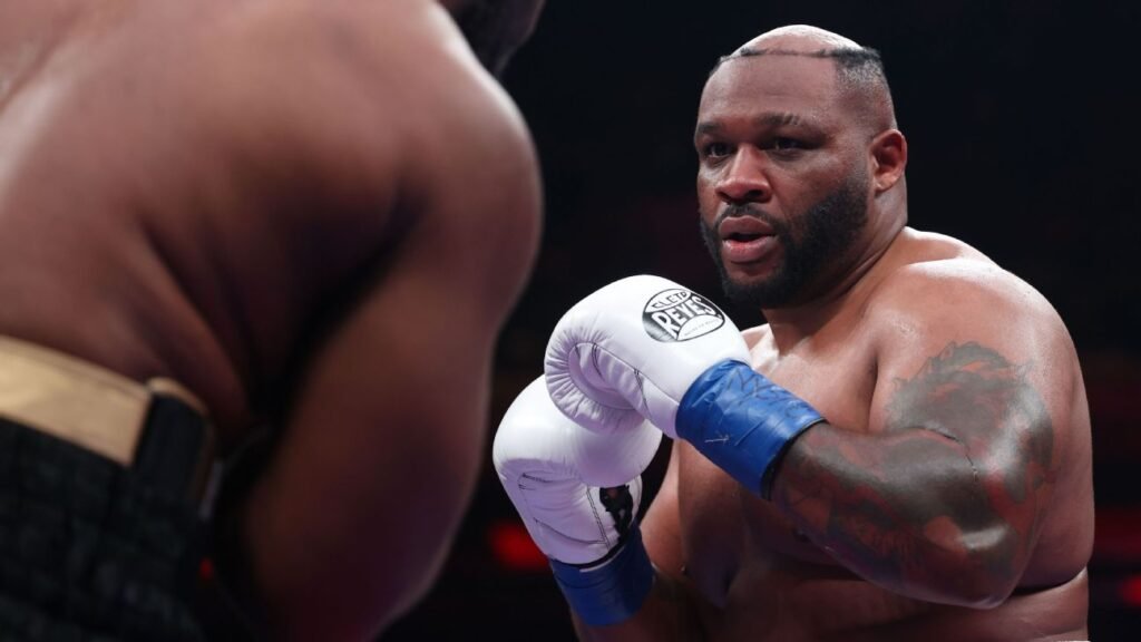 Jarrell Miller's toupee gets knocked off in victor...