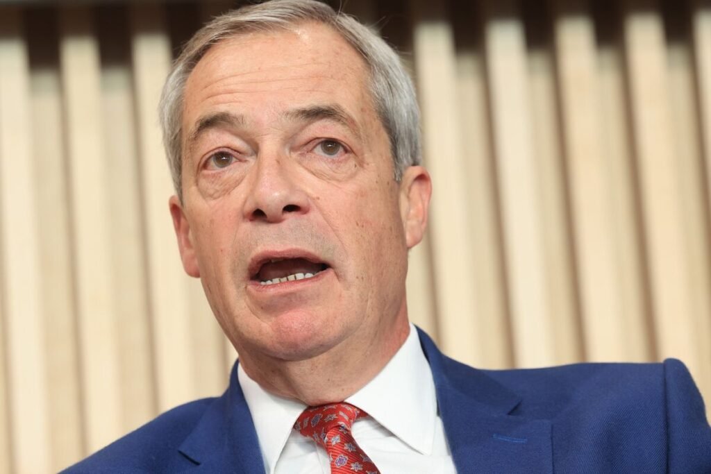 Britain’s Growing Ranks of Jobless Men Are Flocking to Farage