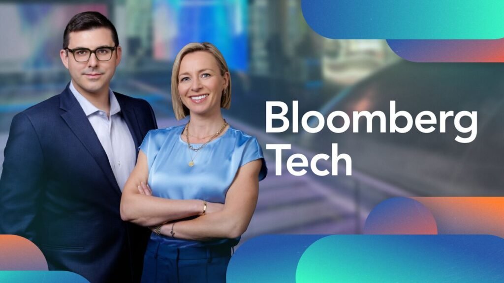 Oracle’s Huge Bond Sale, Musk Eyes SpaceX and xAI Combo | Bloomberg Tech 2/2/2026