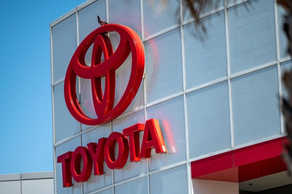 Elliott Maintains Opposition to Toyota Industries Buyout Price Elliott Maintains Opposition to Toyota Industries Buyout Price