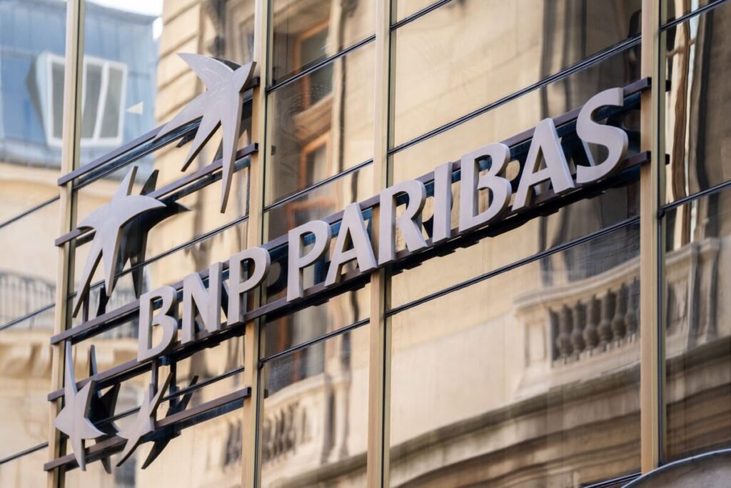 BNP Paribas Beats on Net Income, Raises Mid-Term Targets