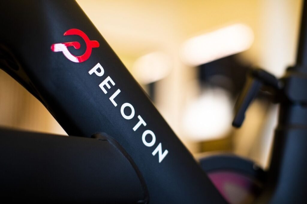 Peloton Slashes Sales Outlook, Misses Estimates Despite Hardware Debut